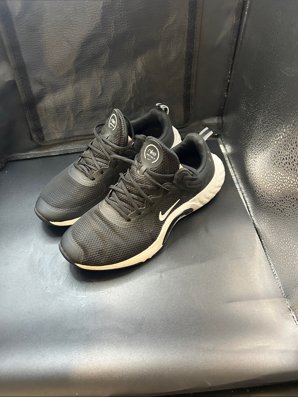 Nike Men’s Black and White Mesh Sneakers